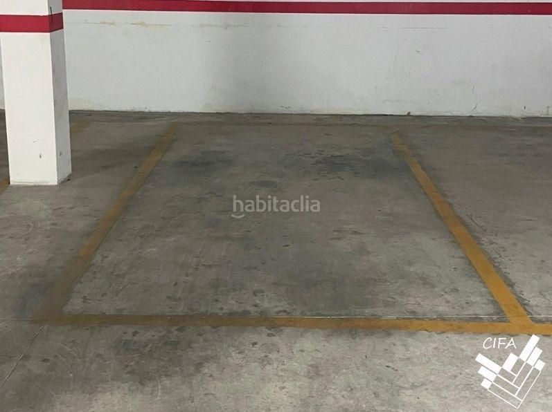 Foto e28dbe71-35de-41e8-90c5-2ffb2e9afc20. Alquiler parking coche plaza de parking en alquiler en Vinaròs