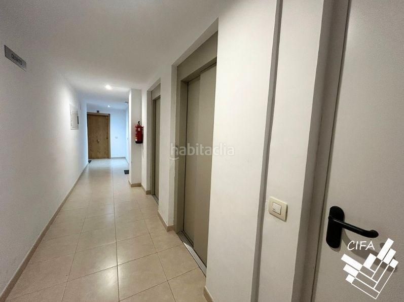 Foto dfe8c7ca-bd8b-4c1b-abd4-3c8922b37a11. Pis amb aparcament a Centro Comercial - Capsades - Hospital Vinaròs
