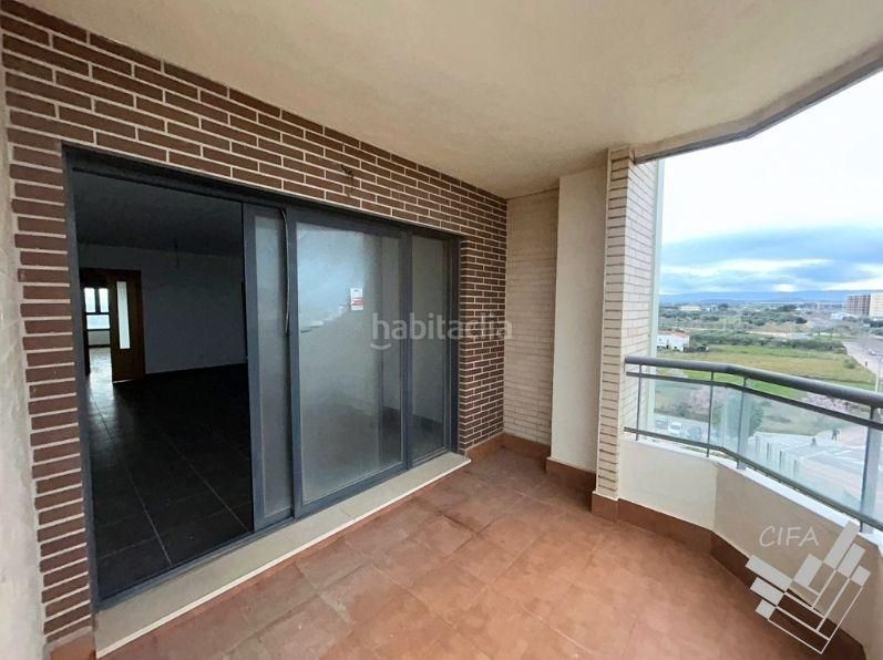Foto f4bbbbe7-b412-4773-9ac0-45a797a442a2. Pis amb aparcament a Centro Comercial - Capsades - Hospital Vinaròs