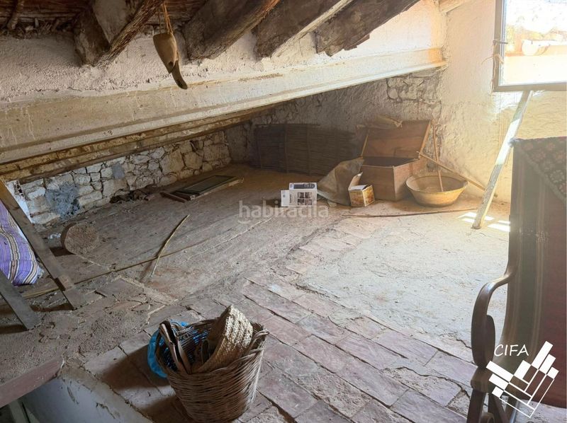 Foto a015c3b4-bad2-4b8a-9e29-192eb437a04c. Casa amb aparcament a Salzadella (la)