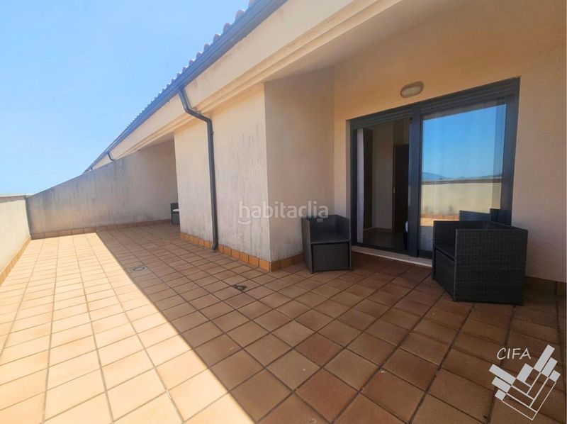 Foto b264cd87-1dd0-4c70-8247-90ed942ef9b1. Pis amb aparcament piscina a San Jorge