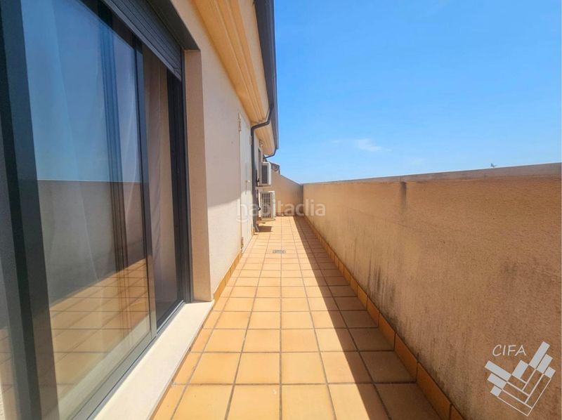 Foto fb430d8e-8e21-4471-96b9-ddfa0e38af95. Pis amb aparcament piscina a San Jorge