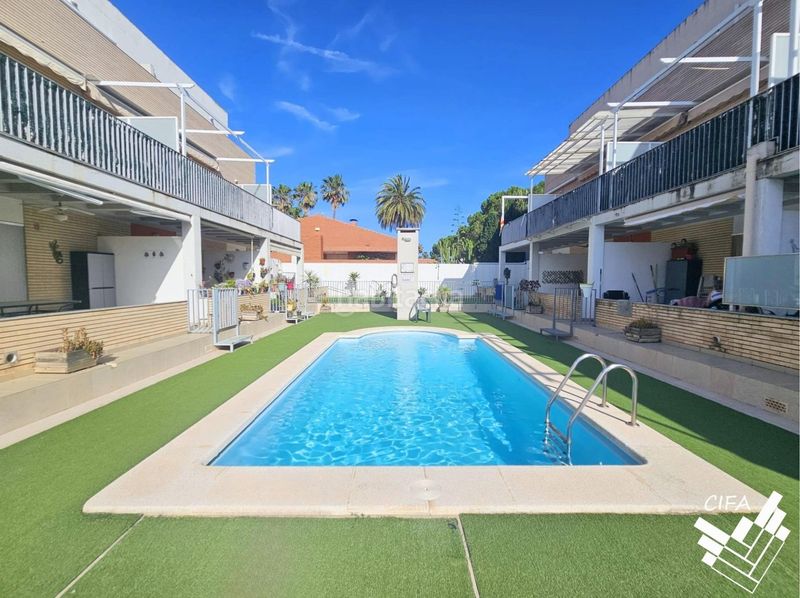 Foto c9f44bfd-adb0-475f-b8ad-470c9f9db010. Dúplex amb aparcament piscina a Papa Luna - Platja del Gurugú Benicarló
