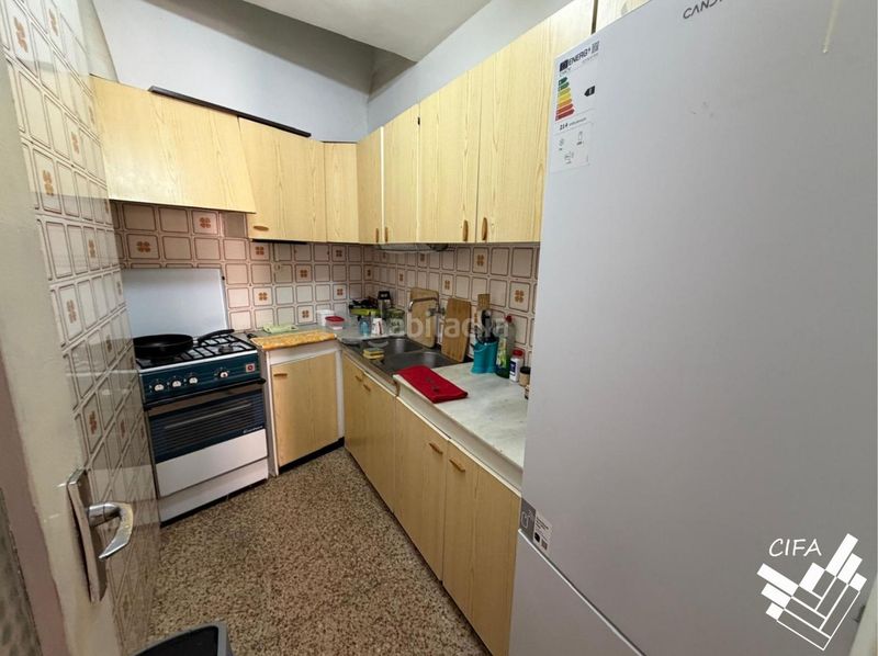 Foto d7afadcf-637c-4e63-bba7-83473dc0d6d2. Casa adossada a Sénia (La)
