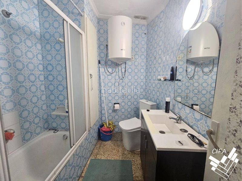 Foto e6105a75-a9be-4555-ae11-dc4e18deafd2. Casa adossada a Sénia (La)