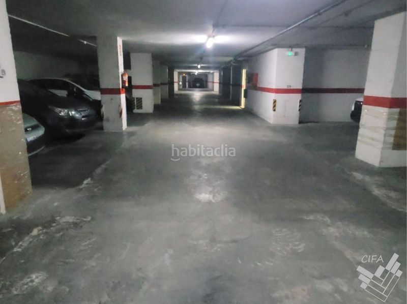 Foto 1026f7f4-dd4a-42d1-8a68-70e2c9ce249a. Aparcament cotxe a Casco Urbano Vinaròs