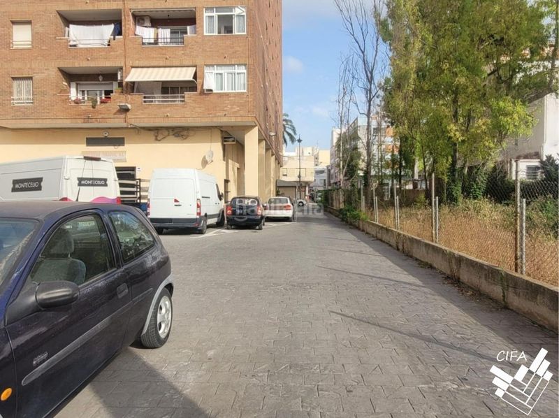 Foto ea231786-0b2d-40bf-93c7-29543fe6bc09. Aparcament cotxe a Casco Urbano Vinaròs