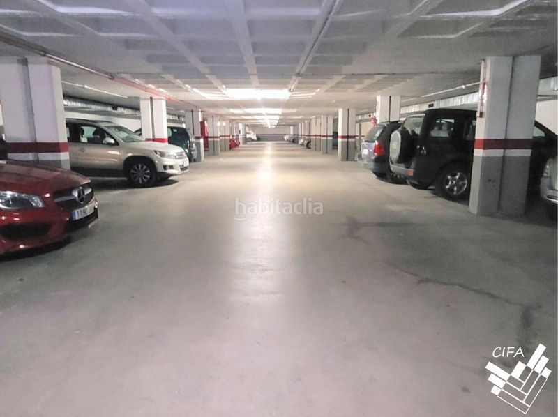 Foto c947d2f5-ce5e-4988-b395-9b6f71116420. Aparcament cotxe a Casco Urbano Vinaròs