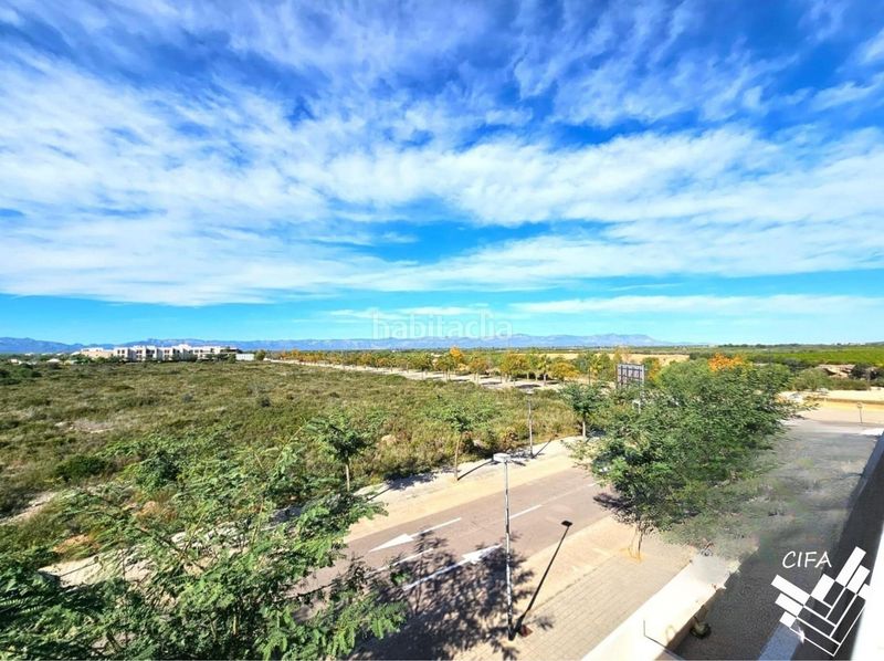 Foto bbecaaa7-2dcc-4582-910a-e63516993aaf. Apartamento la planta baja que estabas esperando en panorámica golf! en San Jorge