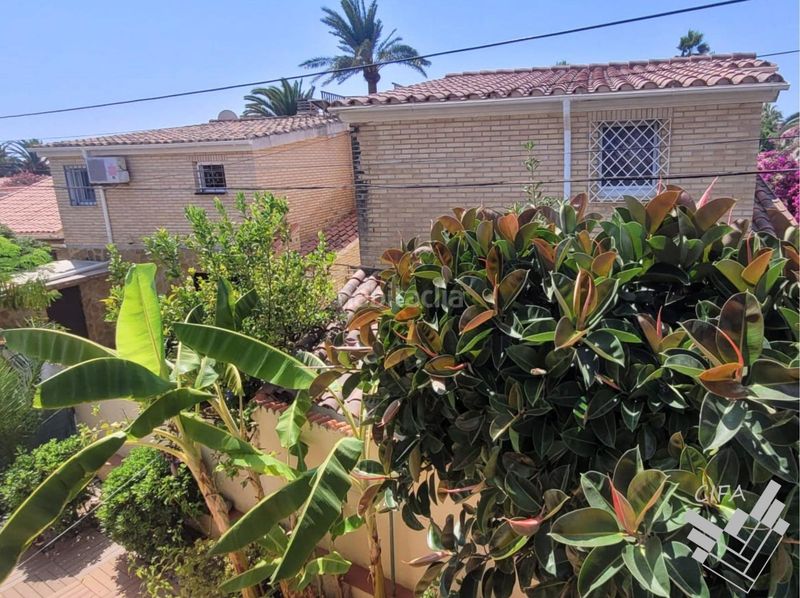 Foto 7c75d7e7-6a9b-4f1a-8a8b-5f56a59471dd. Apartament amb piscina a Cala Puntal Vinaròs