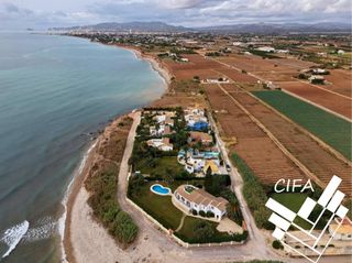 Xalet  Partida aguaoliva. Chalet en primera línea de playa en benicarló  vistas espectacul