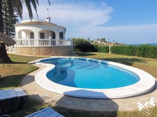 Chalet  Partida aguaoliva. Chalet en primera línea de playa en benicarló  vistas espectacul