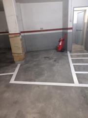 Miete Motorradparkplatz in Torrijos 3. Parking de moto en el centro