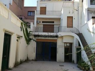 Alquiler Local Comercial en Centre. Local comercial en plaza santa anna