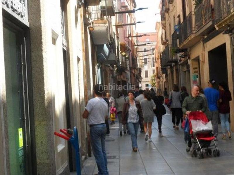 Foto ac0ac4c0-b1ed-4ad4-80be-0451952df8c1. Edifici a Centre Mataró