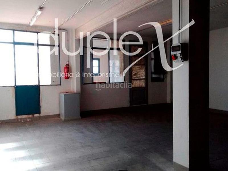 Foto fbd73995-ad98-4361-88bf-7df1390ad6bb. Edificio  de uso industrialcomercialservicios en Mataró