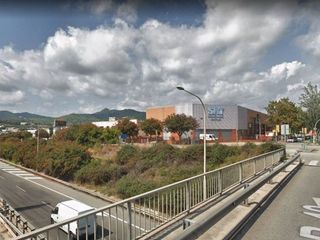 Solar industrial en Pla d'en Boet. Parcela industrial en venta en mataró con ubicación estratégica