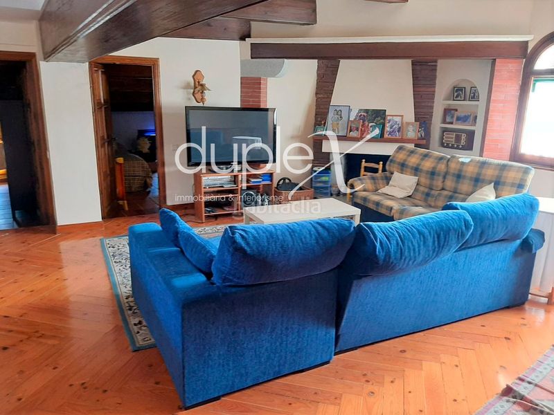 Foto 0d4d08f2-1a43-49eb-a95b-466cbdcd2e81. Masia a Òrrius