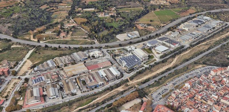 Foto ac62300b-9c1c-4c12-b1a8-402c7f287bb8. Capannone industriale in Sud Argentona