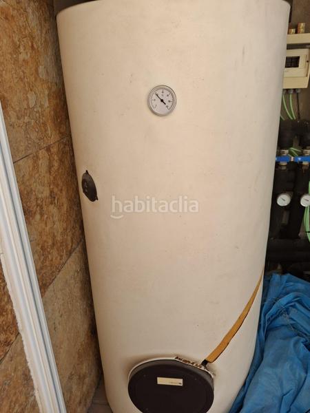 Foto 24567839-0b5a-46bb-9452-46eedf86713e. Maison jumelée avec parking piscine dans Centre Mataró