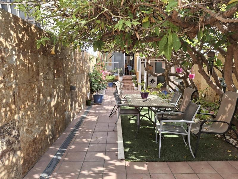 Foto 1f5f33a9-df9e-413d-a409-a4cdbdfc2ae7. Semi detached house with parking pool in Centre Mataró