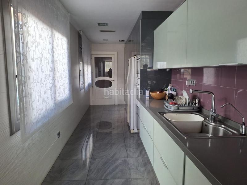 Foto bb6d5a58-d8dd-42ef-a4ce-34ac890f7b80. Semi detached house with parking pool in Centre Mataró