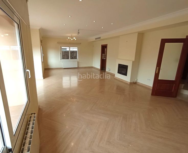 Foto 12078dd0-53dd-4cd3-a1f8-7f54dc7e5674. Casa amb aparcament piscina a Vilassar de Dalt