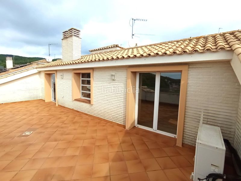 Foto 3360c621-9244-47e0-a8bf-83cad0f42286. Casa amb aparcament piscina a Vilassar de Dalt