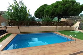 Maison à Vilassar de Dalt. Elegante casa con jardin y piscina para disfrutarla todo el año