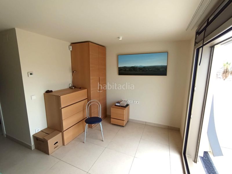 Foto 2829e2e8-fdc3-48af-896b-71ec4694f6ff. Casa amb aparcament piscina a Centre Mataró