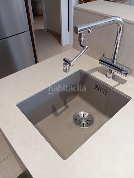 Foto 2941debe-95ac-4576-b059-8abd29a65b0d. Casa amb calefacció aparcament piscina a Centre Mataró
