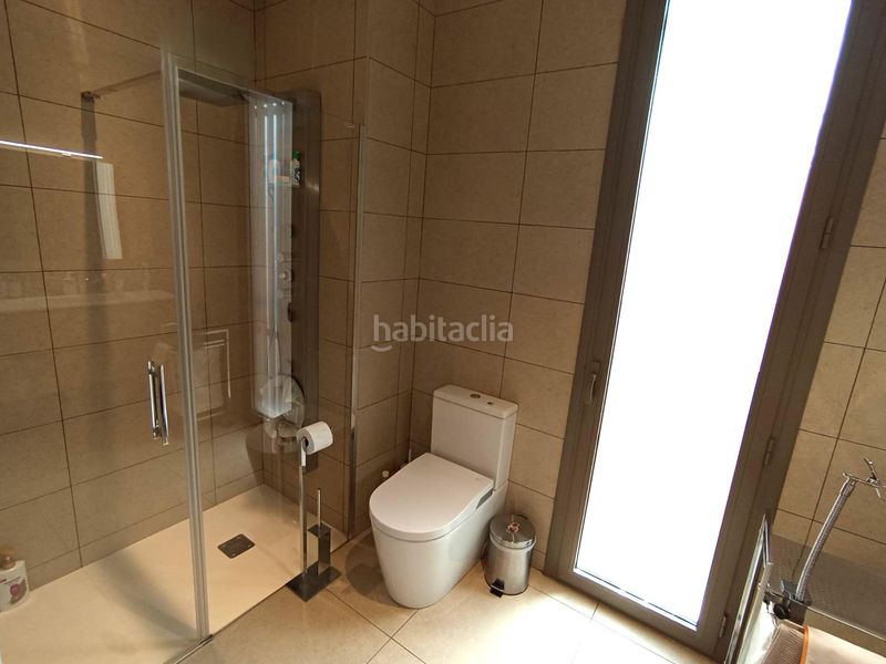 Foto 6d48e693-6b14-4951-b3ae-78d2db53729a. Casa amb aparcament piscina a Centre Mataró