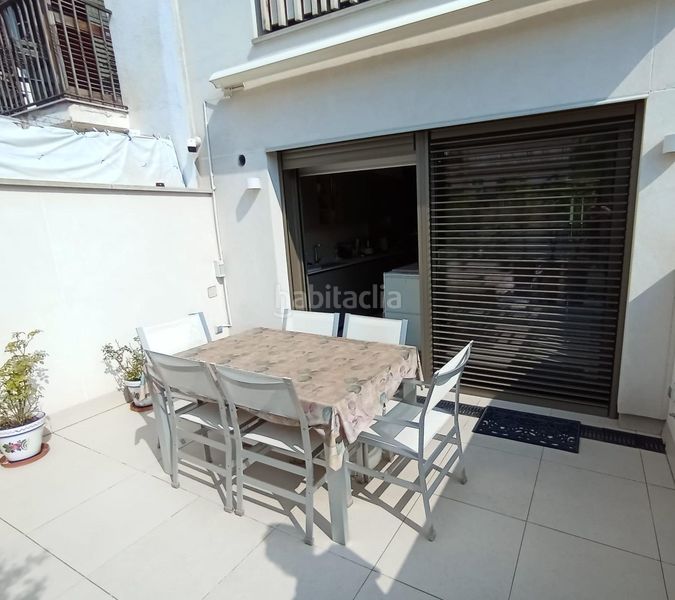 Foto 9846a395-7df9-4363-9260-c4c7a8efcd13. Casa amb aparcament piscina a Centre Mataró