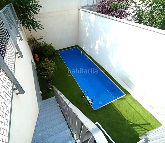 Foto b2e733bb-d47a-4191-8483-04eda96f8462. Casa amb calefacció aparcament piscina a Centre Mataró