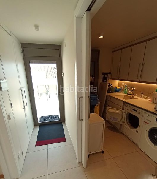 Foto d381c30e-c1ef-43c5-8cd4-c60d9d01d460. Casa amb aparcament piscina a Centre Mataró