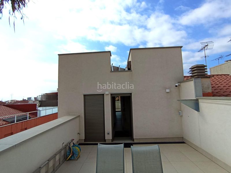 Foto eb583c24-53aa-4219-9247-8248ded33541. Casa amb calefacció aparcament piscina a Centre Mataró