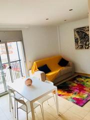 Etagenwohnung in El Palau - Escorxador. Apartamento con párquing para inversión zona havana