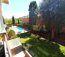 Appartamento in Parc Central. Elegante piso con piscina comunitaria en la zona del parc centra