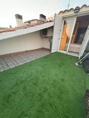 Dachwohnung in Centre. �tico d�plex con terraza y parking en el centro