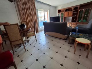 Location Appartement  Avenida jaume recoder. Alquiler de temporada de amplio piso amueblado en el centro de m