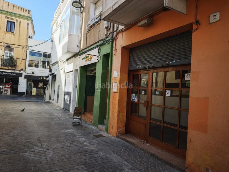 Foto cb67d5e8-fa49-4ace-97b4-0afd2e79fc26. Local comercial a carrer del tei 7 a Centre Badalona