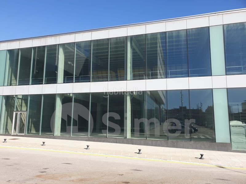 Foto d355f325-0f46-4749-9f58-f37012cfff0b. Alquiler local comercial en Centre-Eixample-Can Llobet Barberà del Vallès