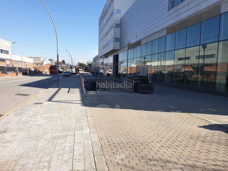 Foto ecdcf1ff-341d-4b34-9daf-67301f36ad93. Alquiler local comercial en Centre-Eixample-Can Llobet Barberà del Vallès
