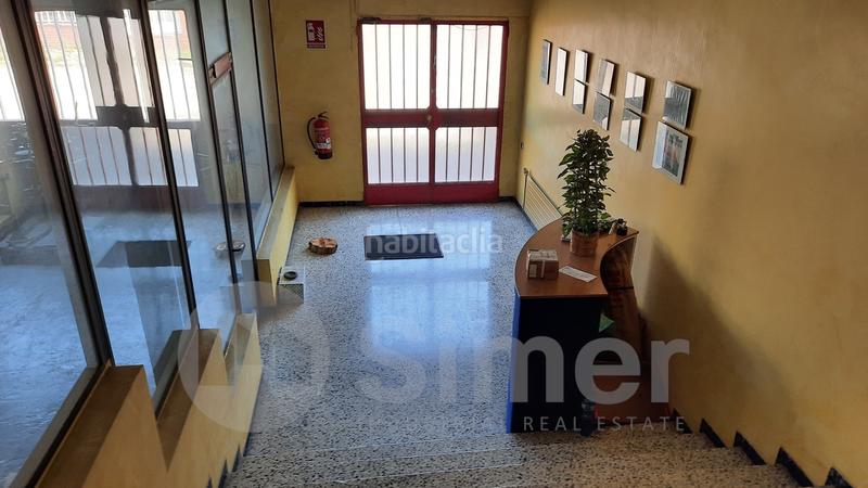 Foto aeebeddf-b8d0-4ea4-9bdd-99ade7ca6ed8. Industrial building in pintor vilacinca 11 in Polinyà