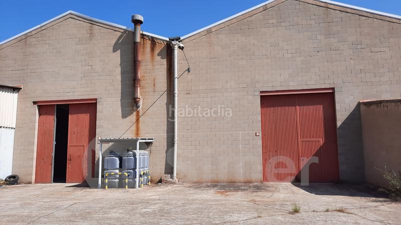 Foto bc33553b-d872-4f86-9277-06587834f7e8. Industrial building in pintor vilacinca 11 in Polinyà