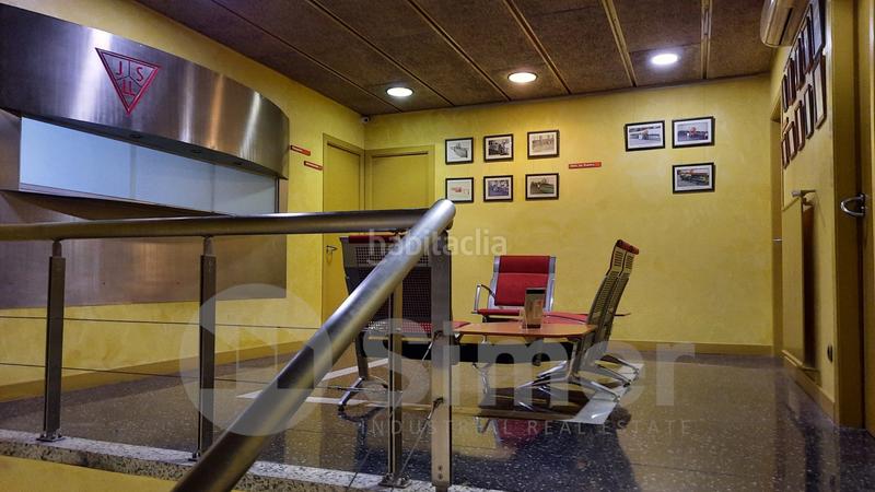 Foto 9abce47a-e7a0-4fd8-b75d-7373d8861788. Nave industrial en pintor vilacinca 11 en Polinyà