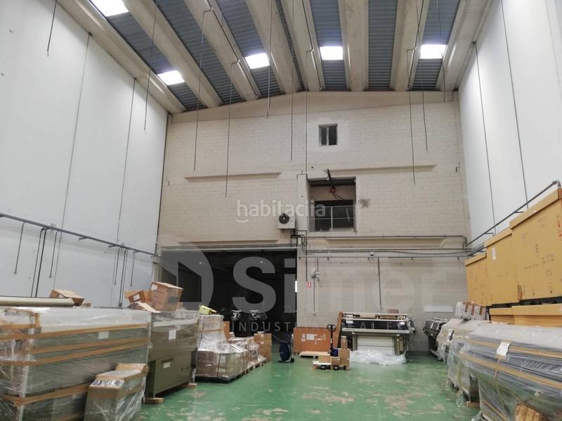 Foto 4f2ab9fe-10c8-4067-bd11-26875ce0b04c. Nave industrial en comadrán en Zona Industrial Barberà del Vallès