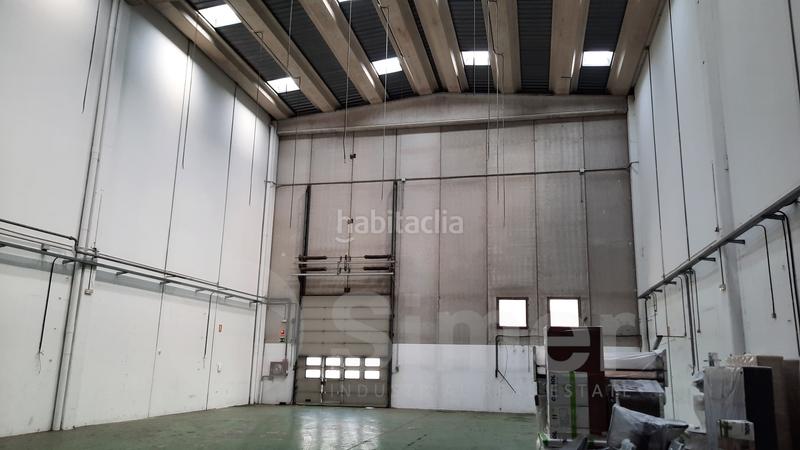 Foto 51e5ca92-5a0a-4de2-9adf-55c00a2d985e. Nave industrial en comadrán en Zona Industrial Barberà del Vallès
