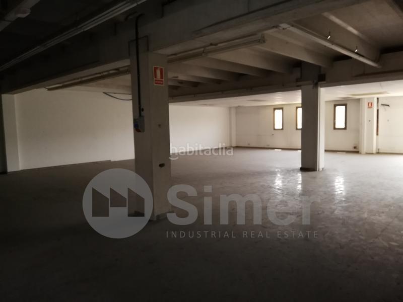 Foto 7f9425ba-bd26-4d83-ae02-fad19abc442a. Nave industrial en comadrán en Zona Industrial Barberà del Vallès