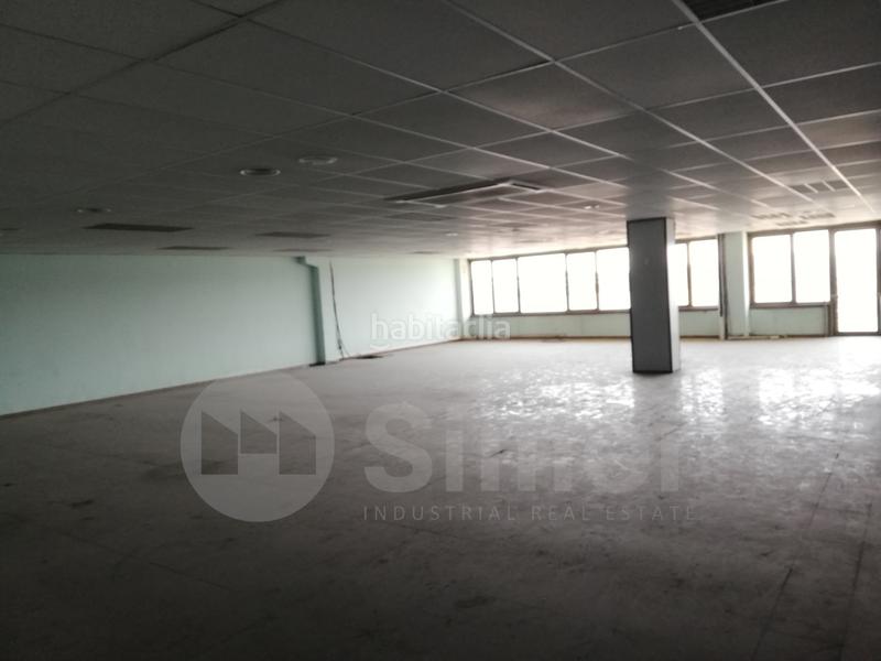 Foto adac7458-8e0e-422f-a6ff-0e0bf1d9d467. Nave industrial en comadrán en Zona Industrial Barberà del Vallès